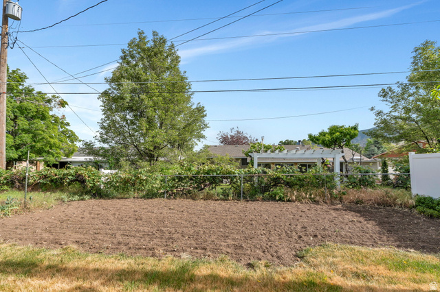 34 West 800 North Bountiful, UT 84010 - Photo 6 of 23