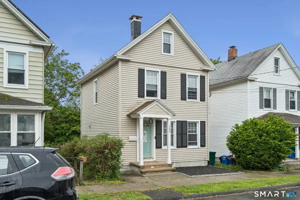 $374,900 | 133 Jackson Avenue, Stratford, CT 06615