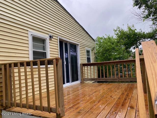 1021 Reeves Road Louisville, KY 40219 - Photo 13 of 15 Deck