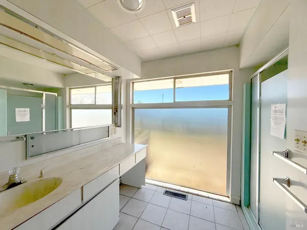 $299,900 | 27150 Mendocino Pass Road, Covelo, CA 95428