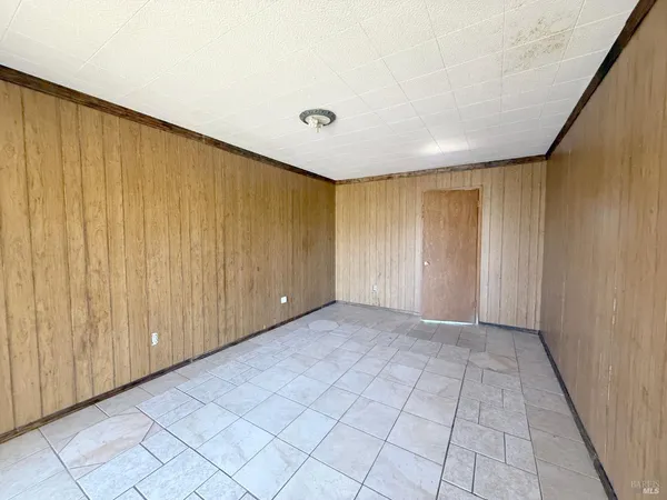 $299,900 | 27150 Mendocino Pass Road, Covelo, CA 95428