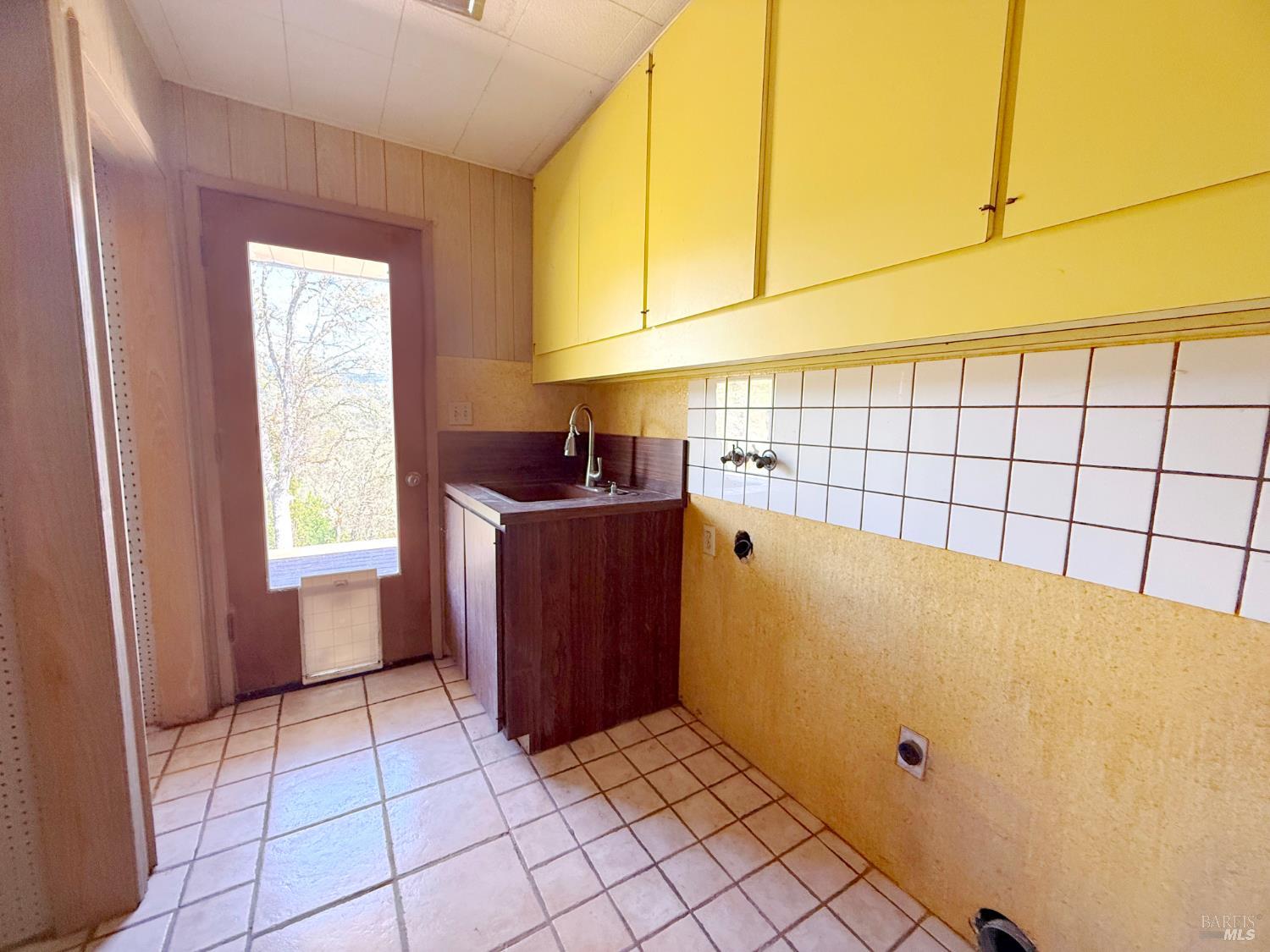 27150 Mendocino Pass Road Covelo, CA 95428 - Photo 23 of 32 a view of a storage & utility room