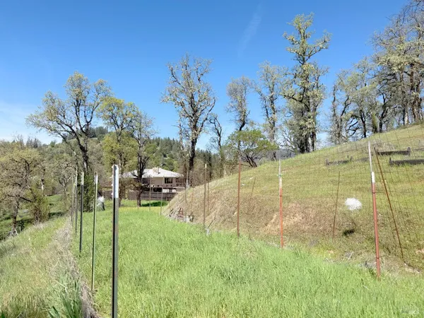 $299,900 | 27150 Mendocino Pass Road, Covelo, CA 95428