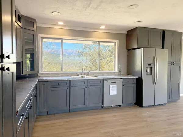 $299,900 | 27150 Mendocino Pass Road, Covelo, CA 95428
