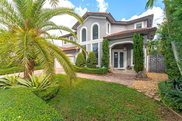 $925,000 | 3061 Southwest 147th Court, Miami, FL 33185