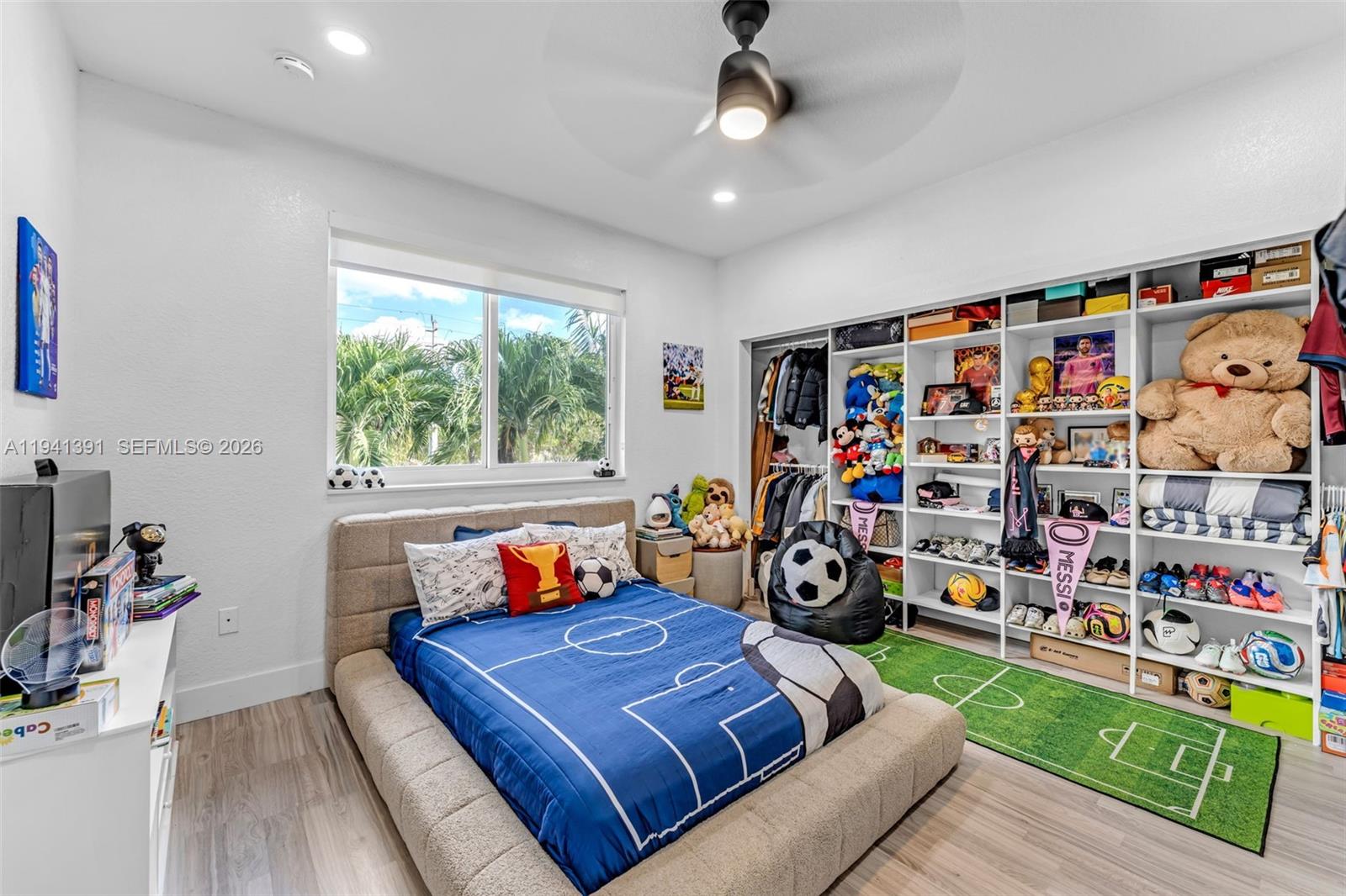 3061 Southwest 147th Court Miami, FL 33185 - Photo 18 of 38