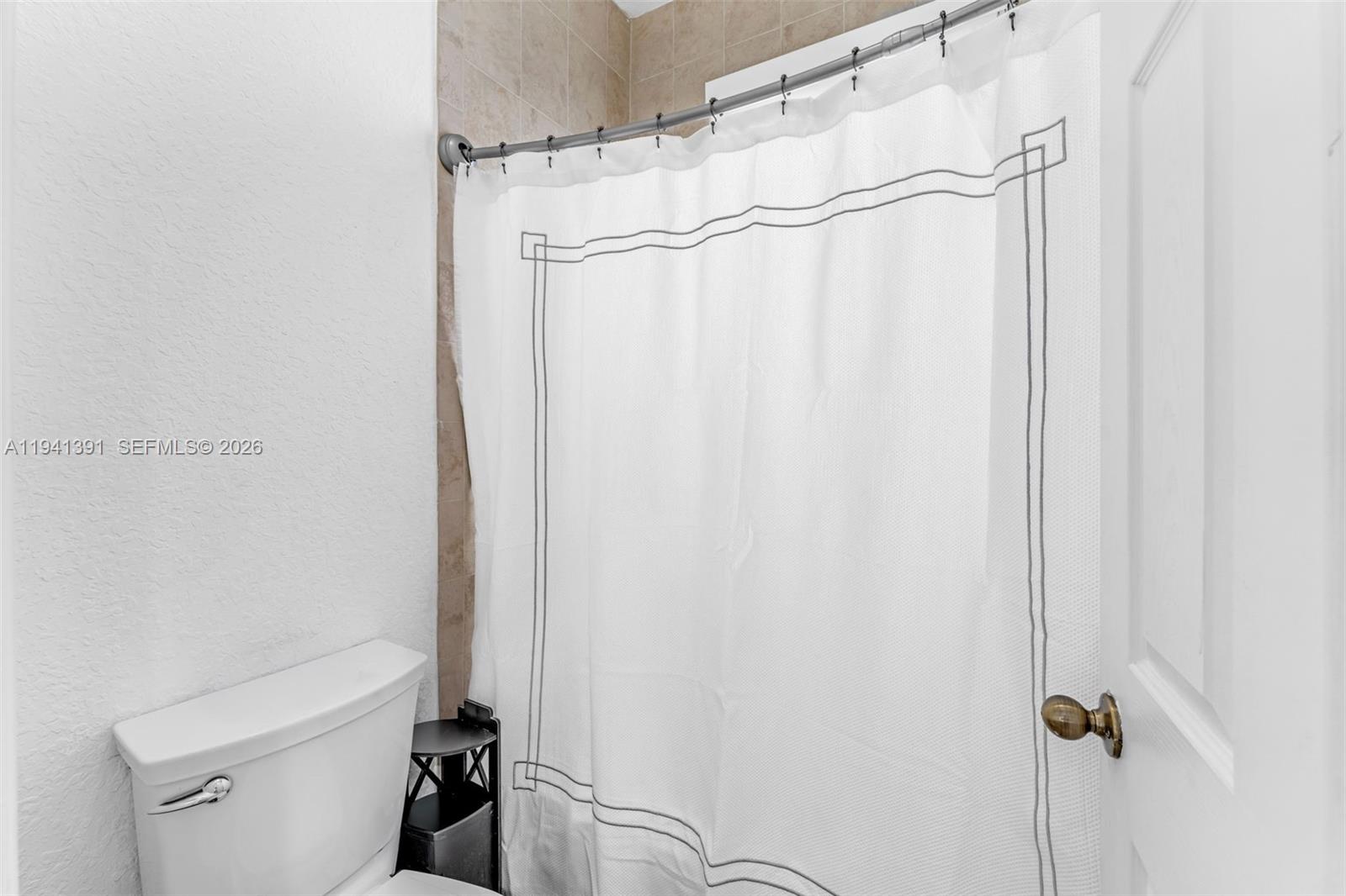3061 Southwest 147th Court Miami, FL 33185 - Photo 20 of 38