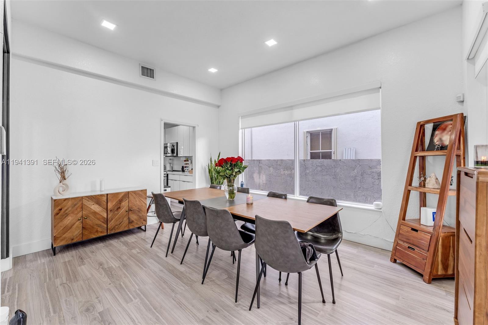 3061 Southwest 147th Court Miami, FL 33185 - Photo 6 of 38