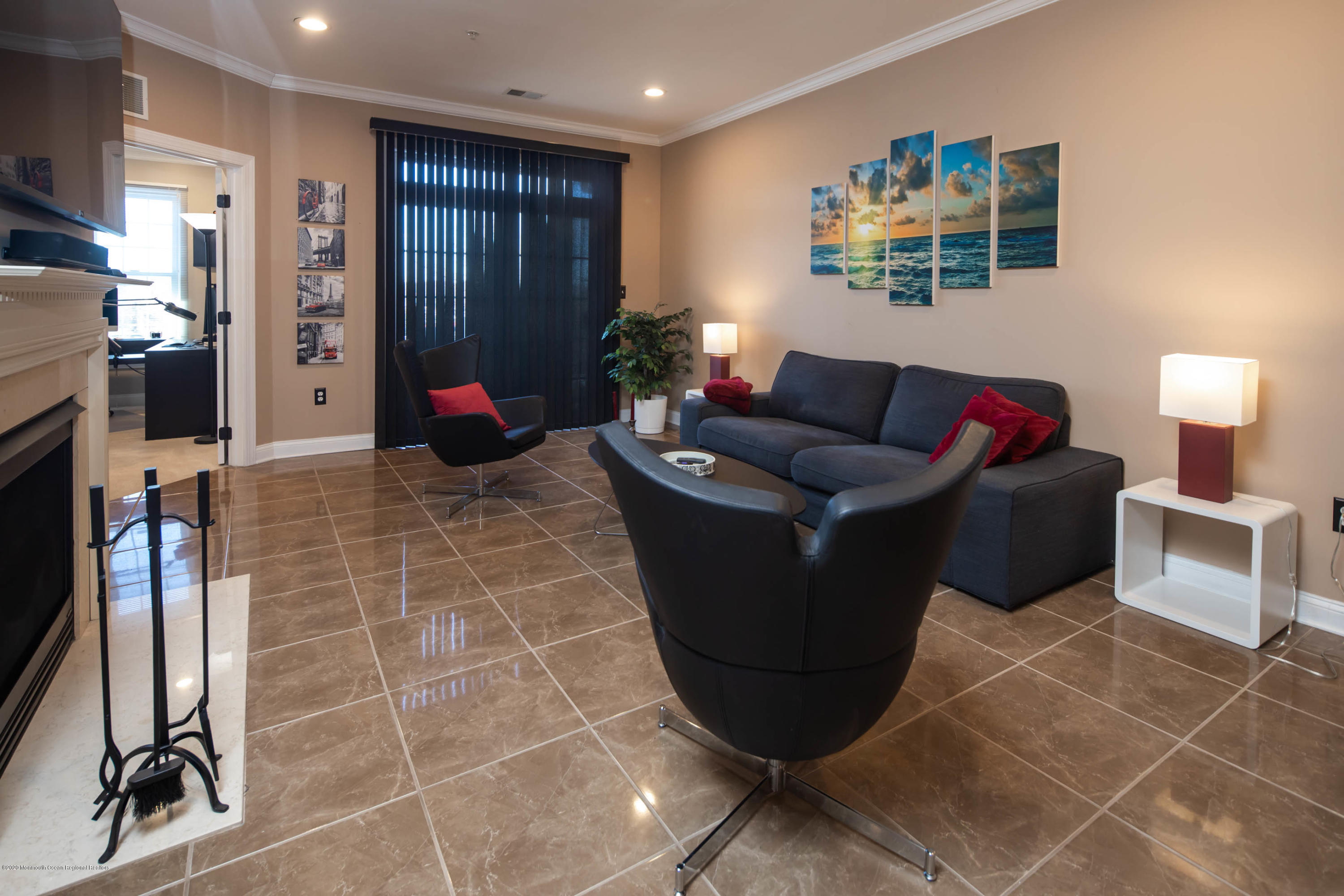 1011 Abby Road Middletown, NJ 07748 - Photo 12 of 27 LIVING ROOM