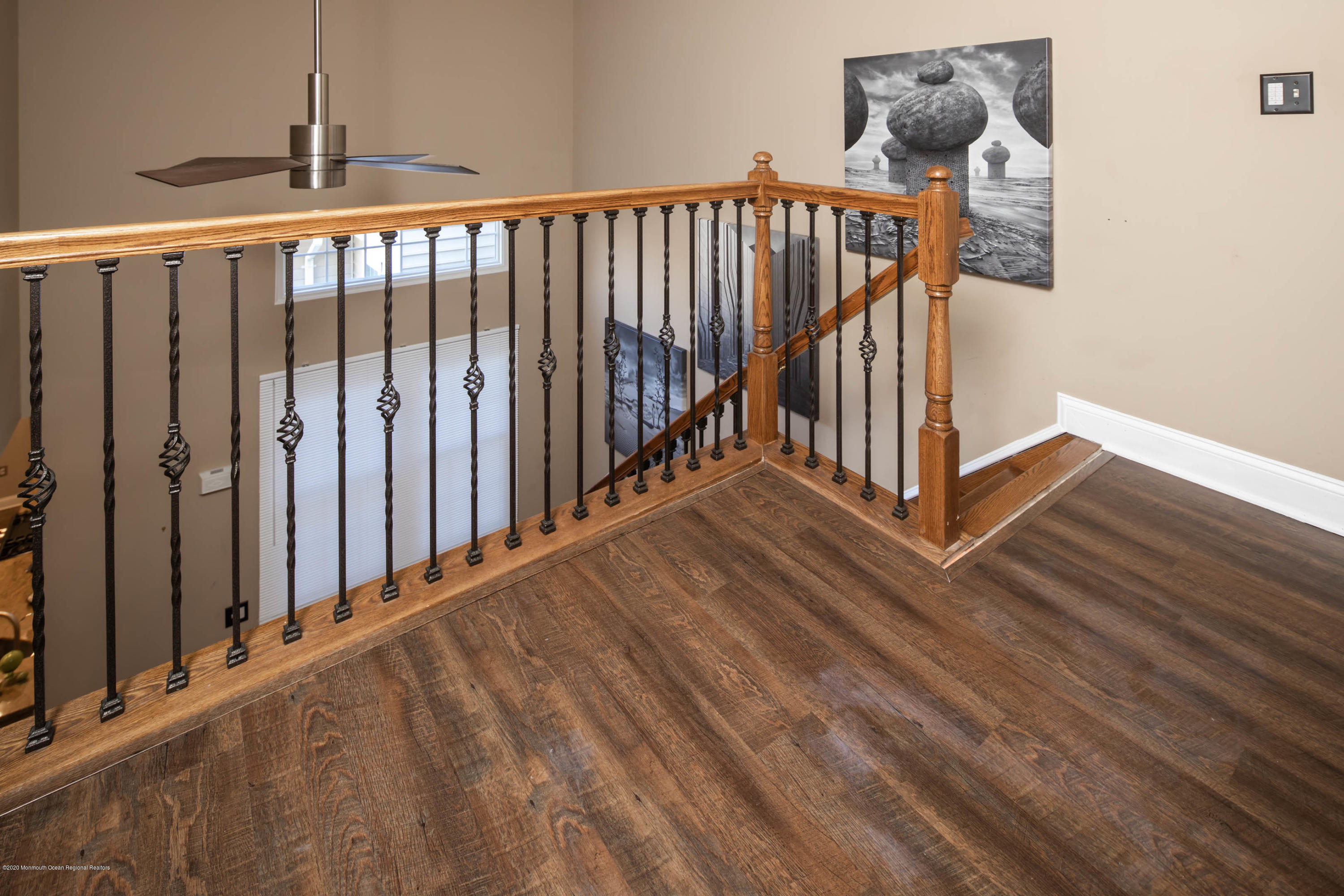 1011 Abby Road Middletown, NJ 07748 - Photo 20 of 27 GALLERIED LANDING