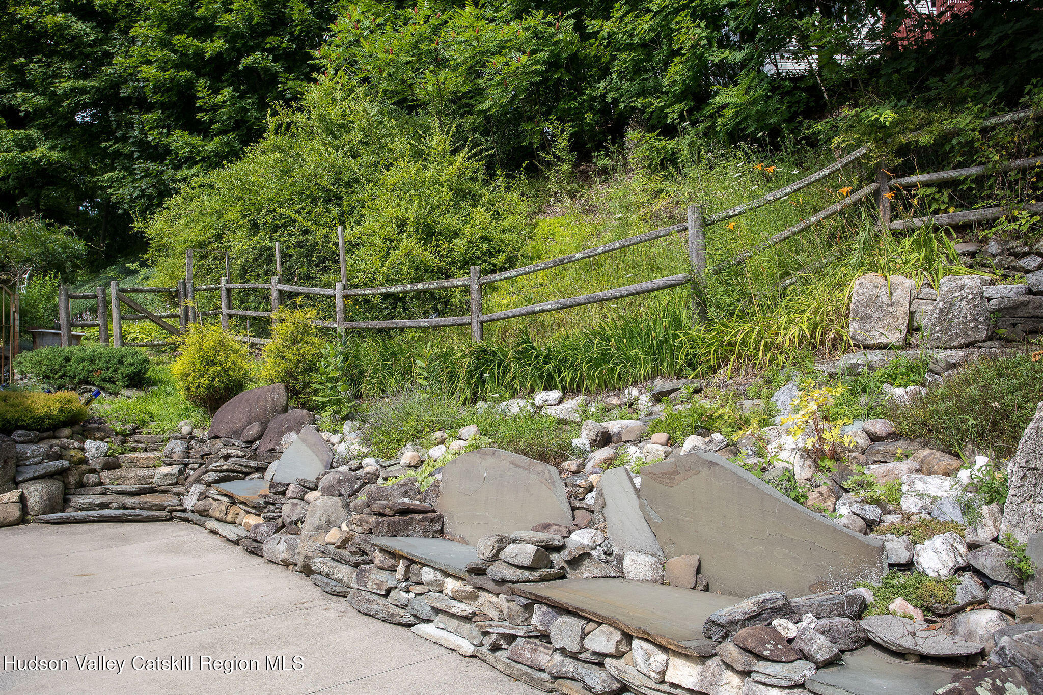 390 Water Street Road Hudson, NY 12534 - Photo 5 of 33 0019-backyard