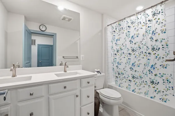 $588,800 | 12916 Sunrise Ridge Alley, Unit 63, Herndon, VA 20171