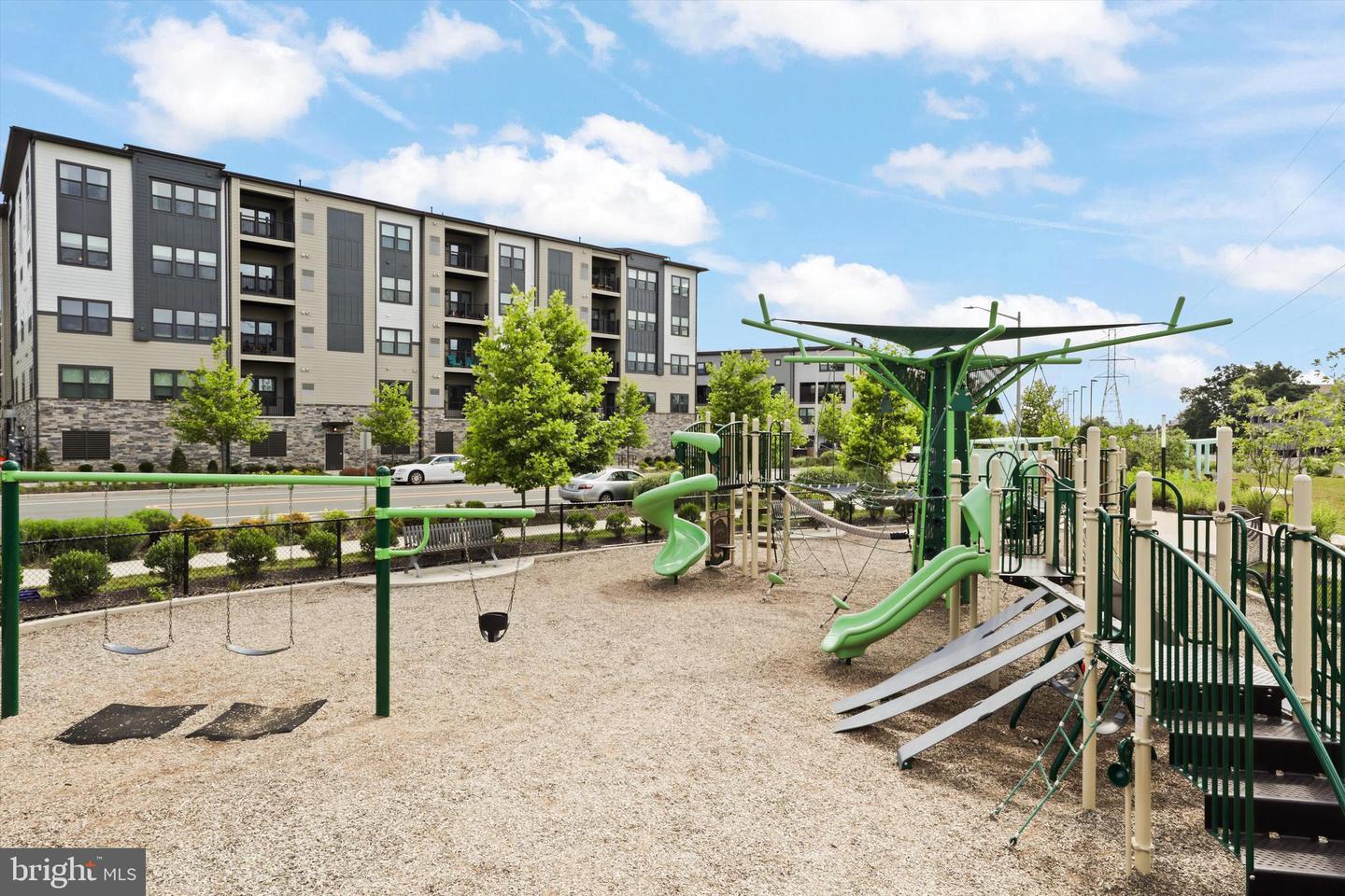 12916 Sunrise Ridge Alley, Unit 63 Herndon, VA 20171 - Photo 34 of 71 Very nice playground area