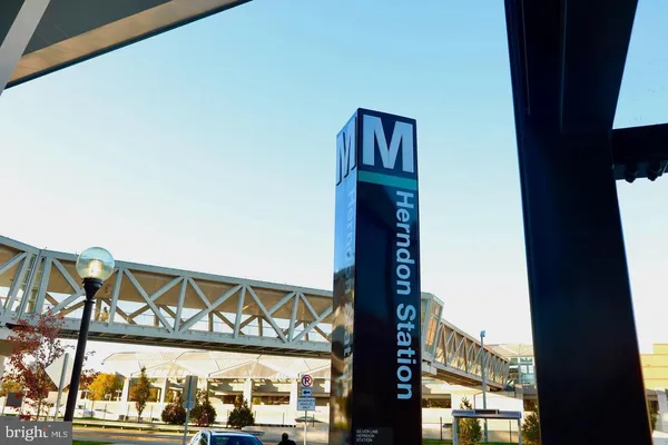 $588,900 | 12916 Sunrise Ridge Alley, Unit 63, Herndon, VA 20171