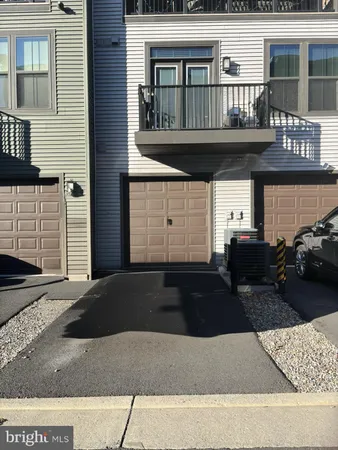 $588,800 | 12916 Sunrise Ridge Alley, Unit 63, Herndon, VA 20171