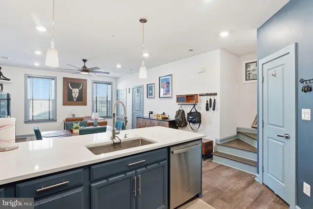 $625,000 | 12916 Sunrise Ridge Alley, Unit 63, Herndon, VA 20171