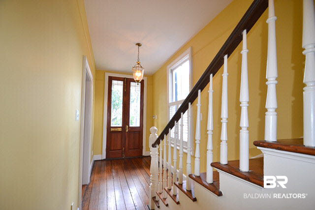 207 South Cedar Street Mobile, AL 36602 - Photo 2 of 30