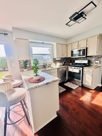 $3,750 | 1211 Diane Lane, Elk Grove Village, IL 60007