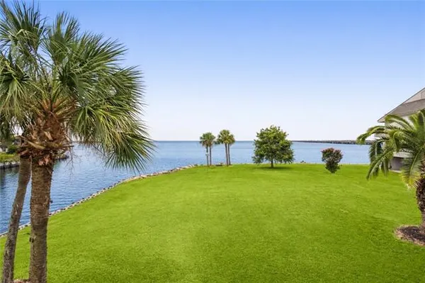 $599,000 | 303 Mariners Island Boulevard, Unit 303, Mandeville, LA 70448