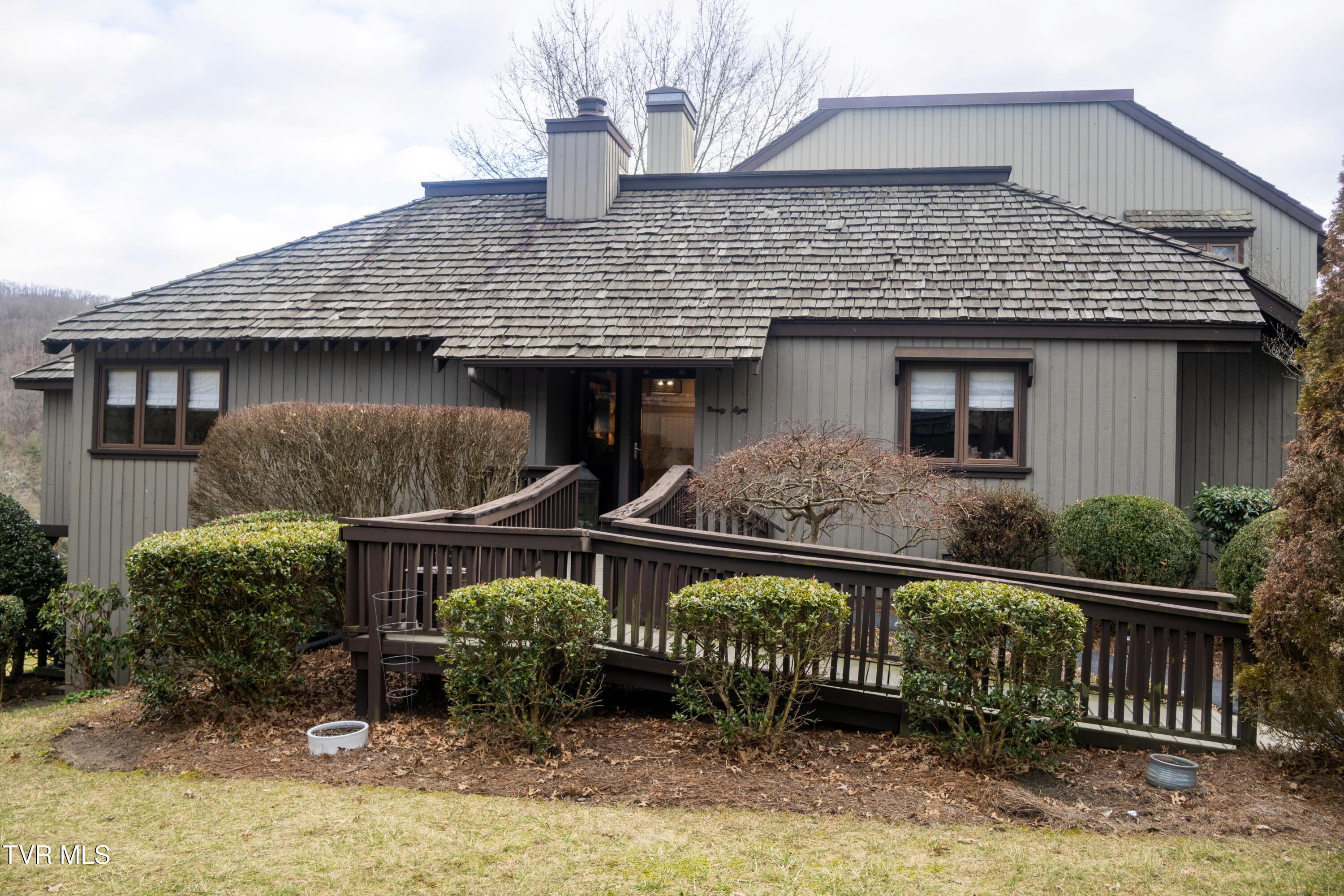 98 Periwinkle Place Kingsport, TN 37660 - Photo 2 of 43 MV4A0877a - Copy