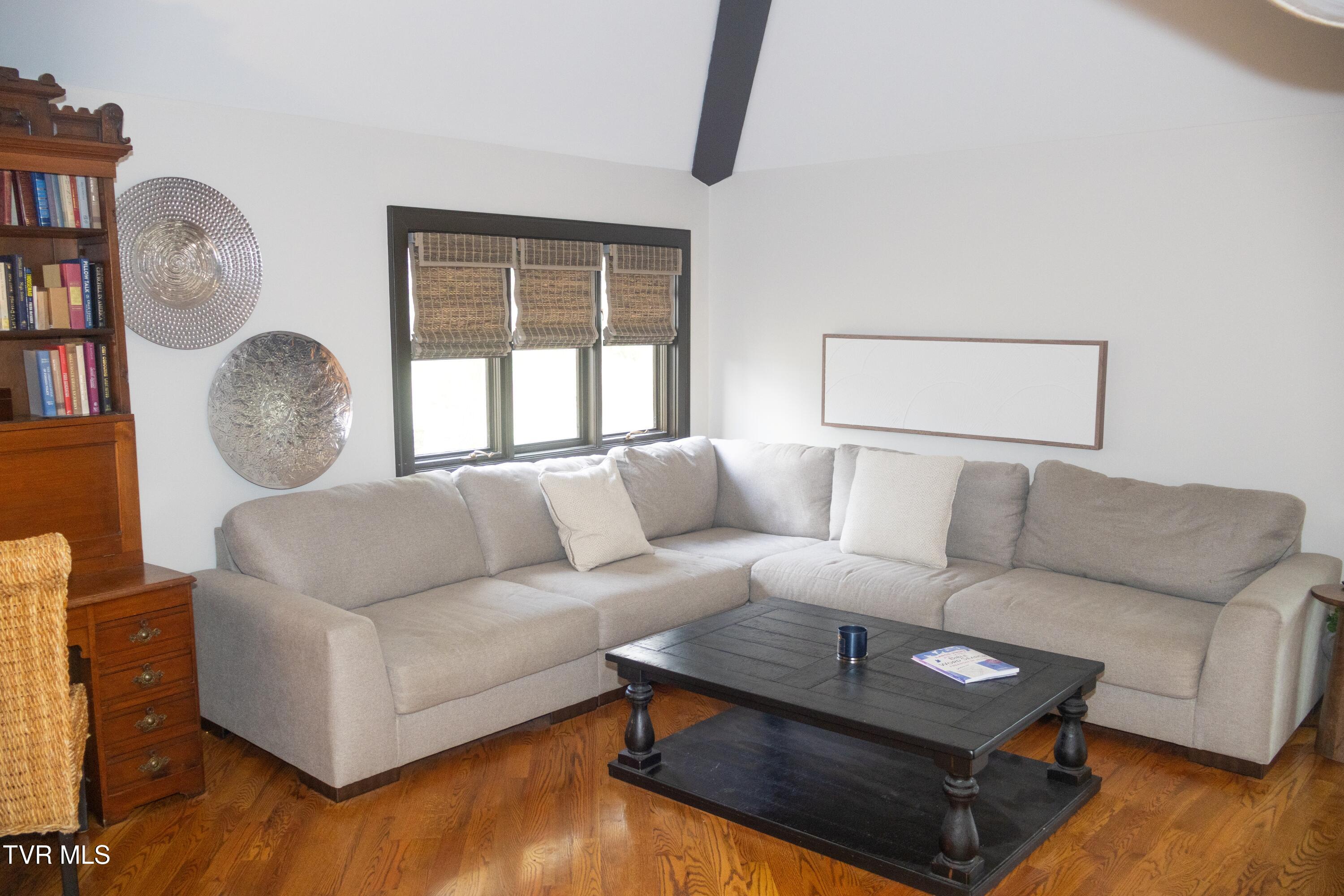 98 Periwinkle Place Kingsport, TN 37660 - Photo 7 of 43 MV4A0824a