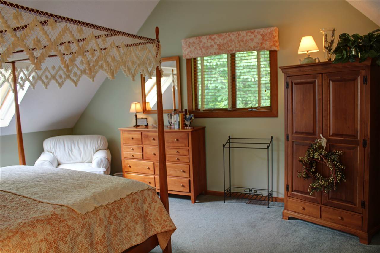 2344 Willard Road Hartford, VT 05059 - Photo 17 of 30 Gallery Image 17
