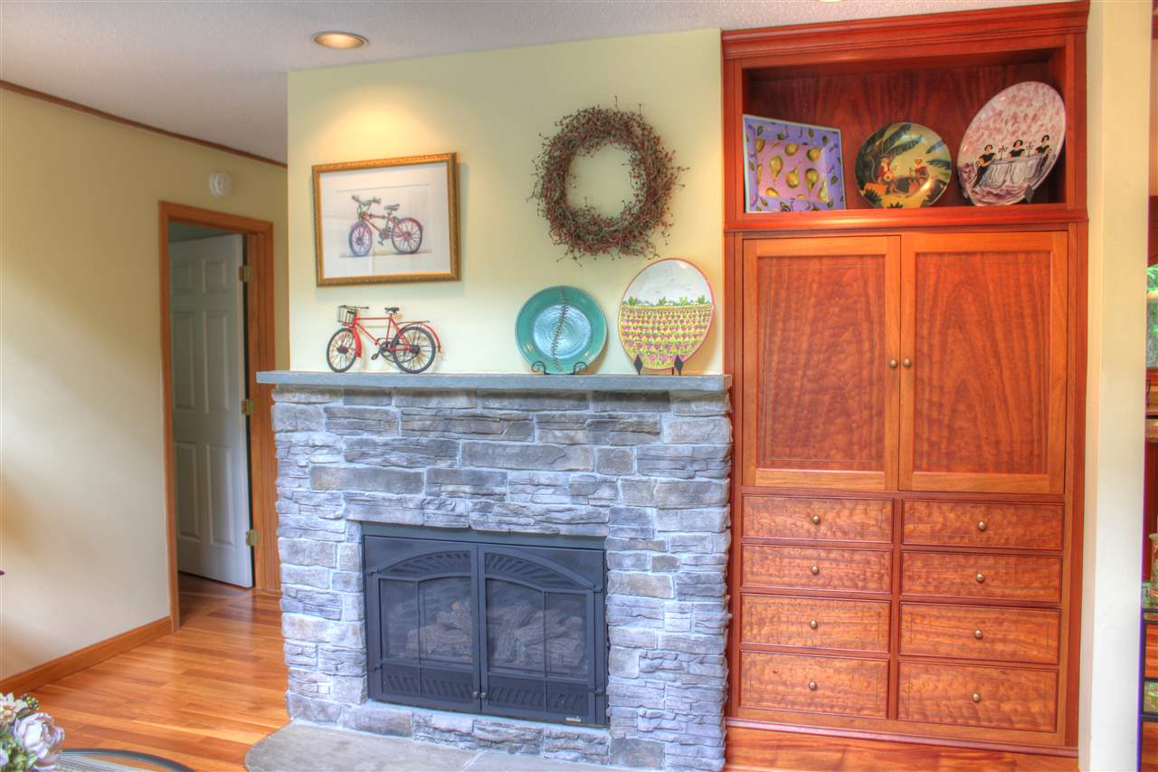 2344 Willard Road Hartford, VT 05059 - Photo 9 of 30 Gallery Image 9