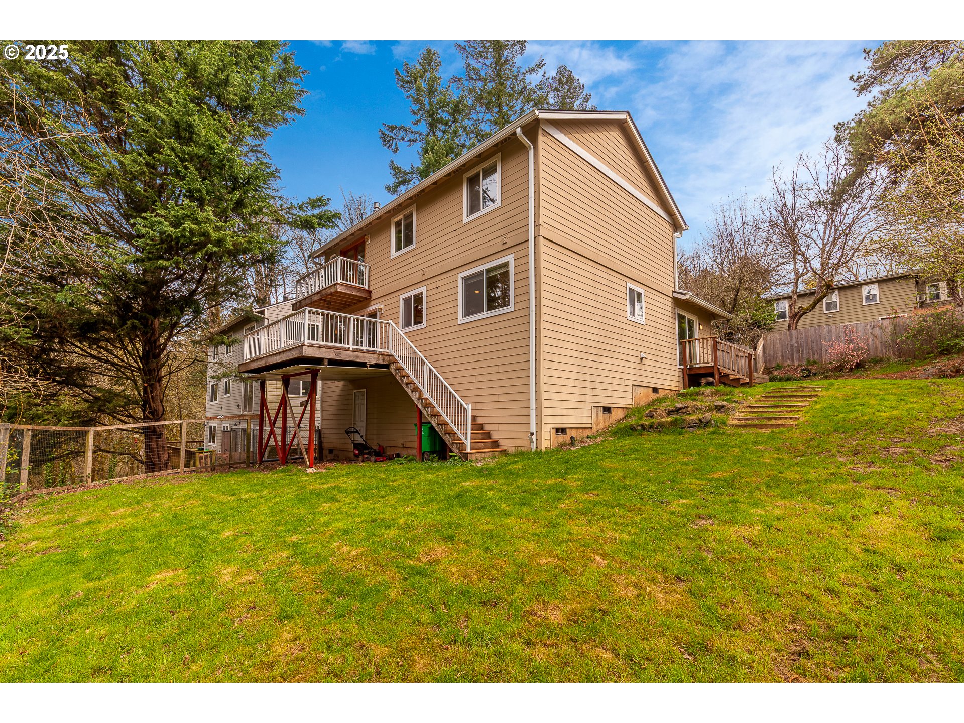4216 Southwest Brugger Street Portland, OR 97219 - Photo 32 of 39 Gallery Image 32