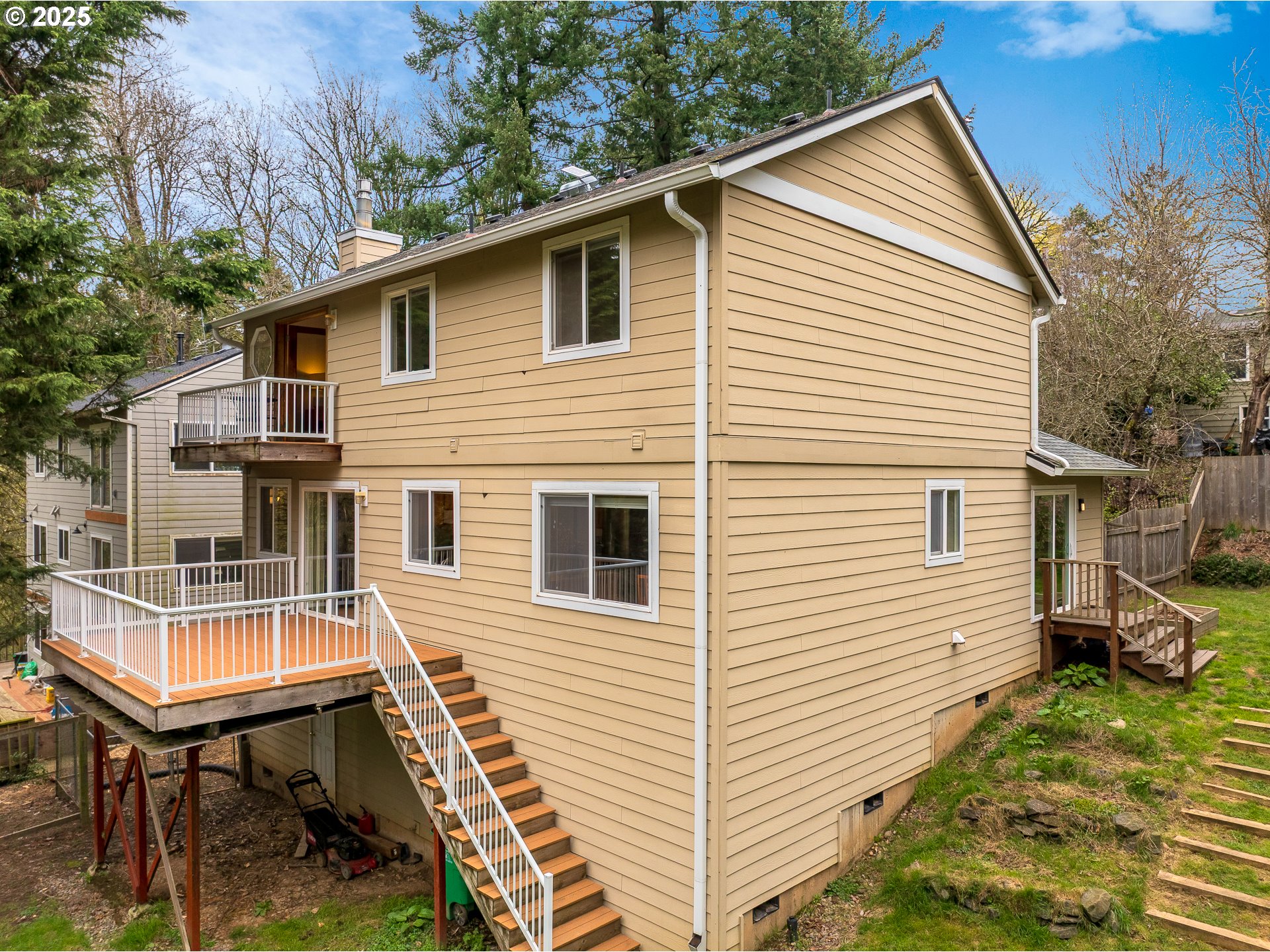 4216 Southwest Brugger Street Portland, OR 97219 - Photo 33 of 39 Gallery Image 33