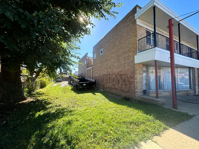 $799,000 | 6133-6135 West Belmont Avenue, Chicago, IL 60634