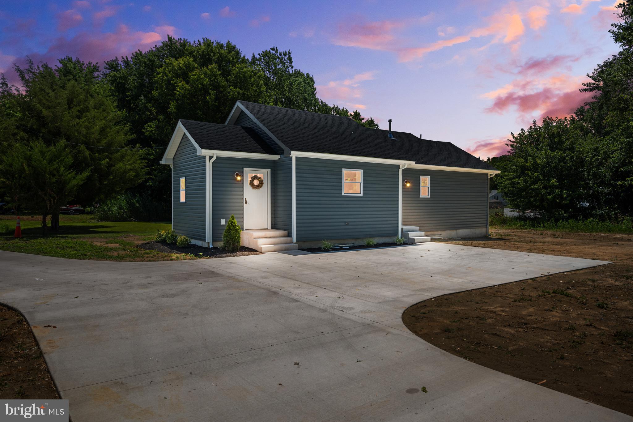 123 Illinois Road Pennsville, NJ 08070 - Photo 1 of 25 Gallery Image 1