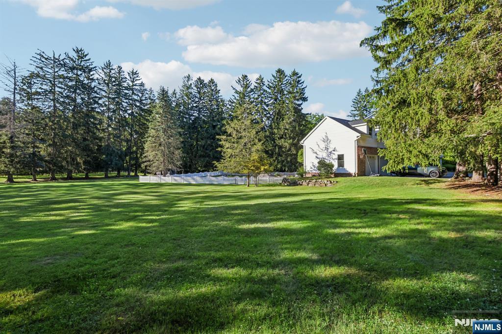 1050 Ramapo Valley Road Mahwah, NJ 07430 - Photo 37 of 50