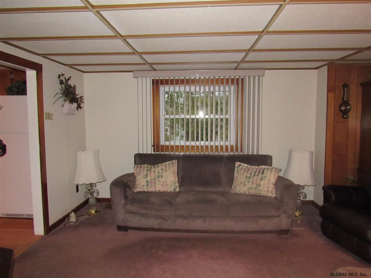 300 Glengary Road Rotterdam, NY 12304 - Photo 3 of 20 Photo 3