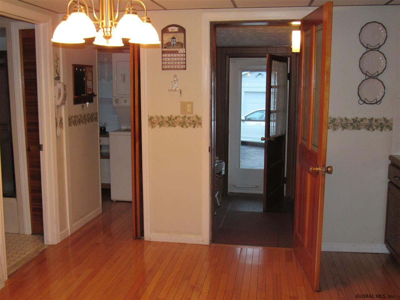 300 Glengary Road Rotterdam, NY 12304 - Photo 7 of 20 Photo 7