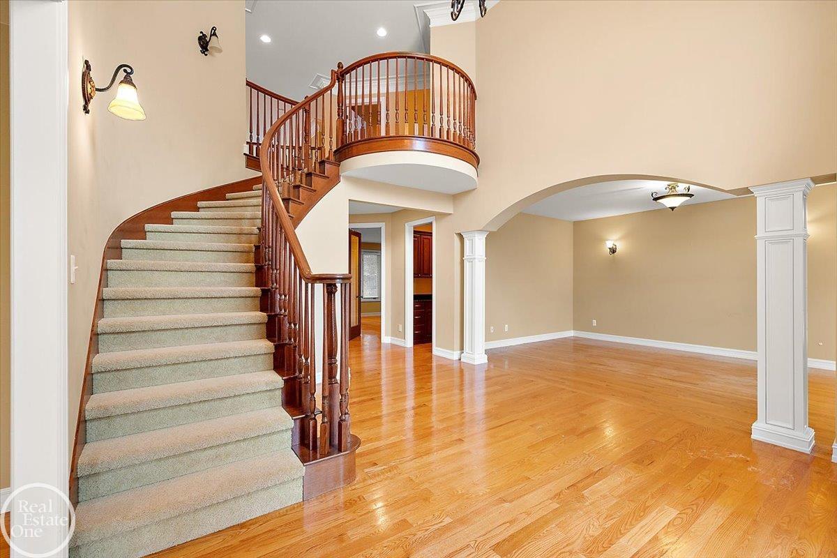 877 Quarry Drive Rochester Hills, MI 48306 - Photo 23 of 86