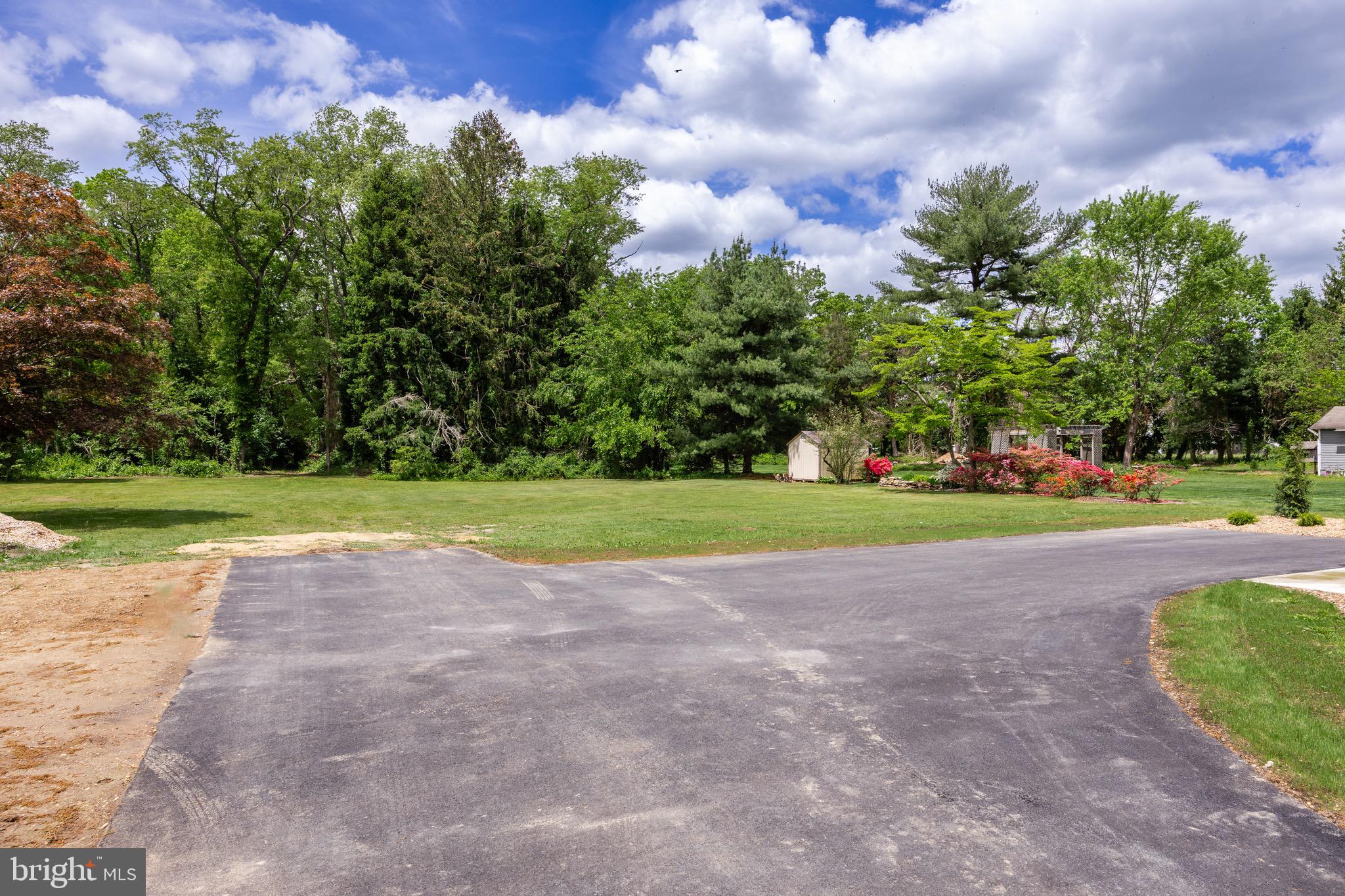 1842 South Spring Road Vineland, NJ 08361 - Photo 7 of 22 a view of a volley ball court