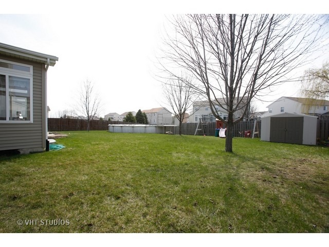 470 Raintree Drive Oswego, IL 60543 - Photo 24 of 25