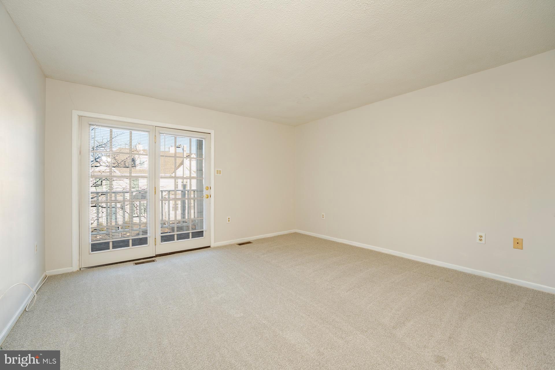 19 Clipper Court Atlantic City, NJ 08401 - Photo 14 of 35 an empty room with windows