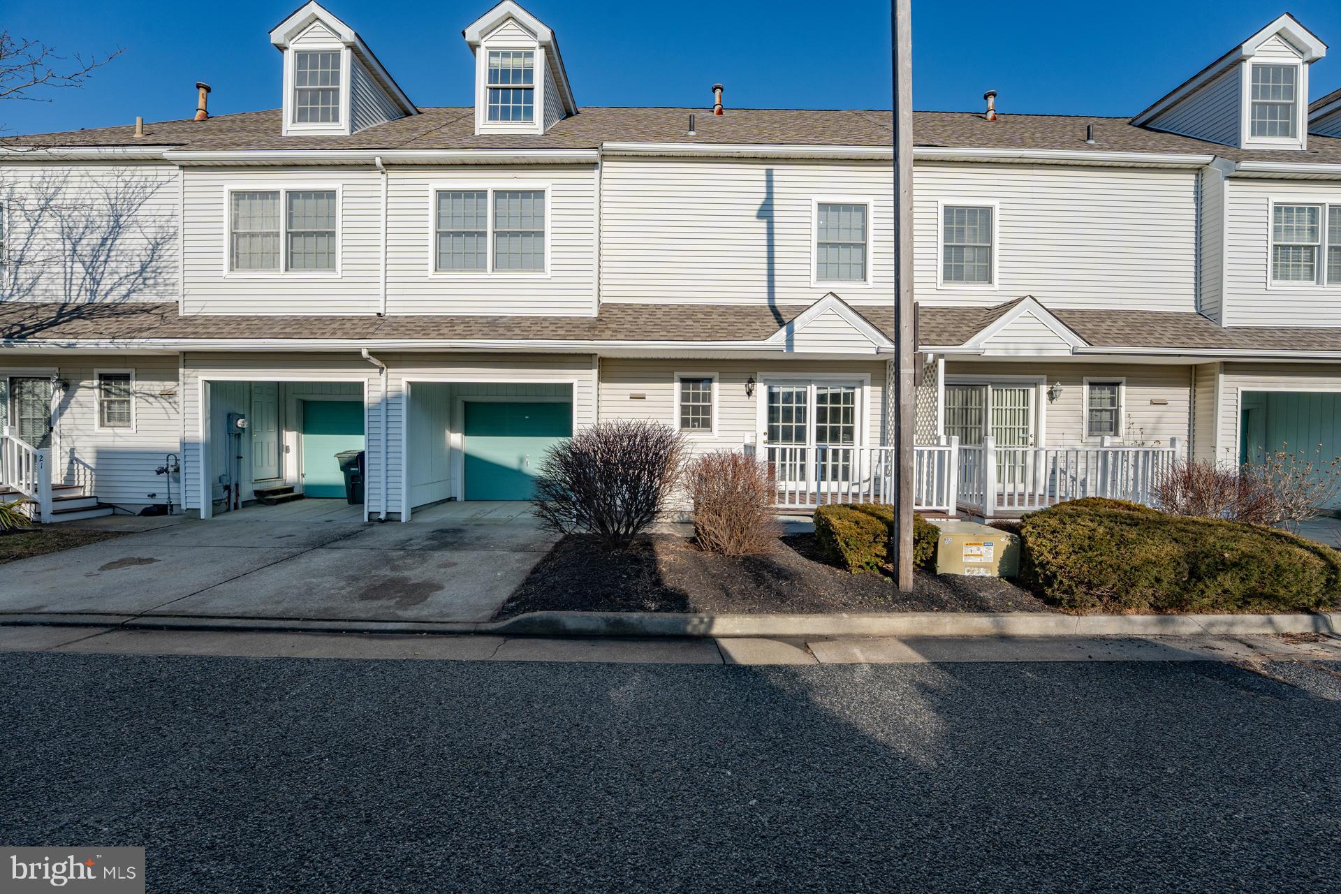 19 Clipper Court Atlantic City, NJ 08401 - Photo 30 of 35 a house view with a outdoor space