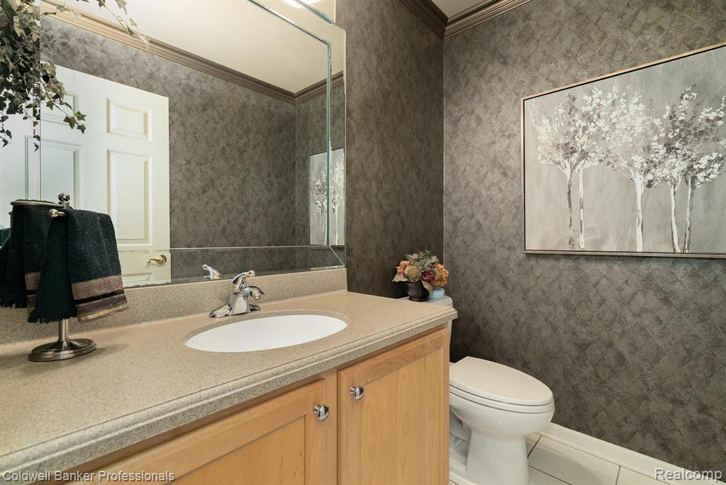 3822 Red Root Road Lake Orion, MI 48360 - Photo 16 of 42