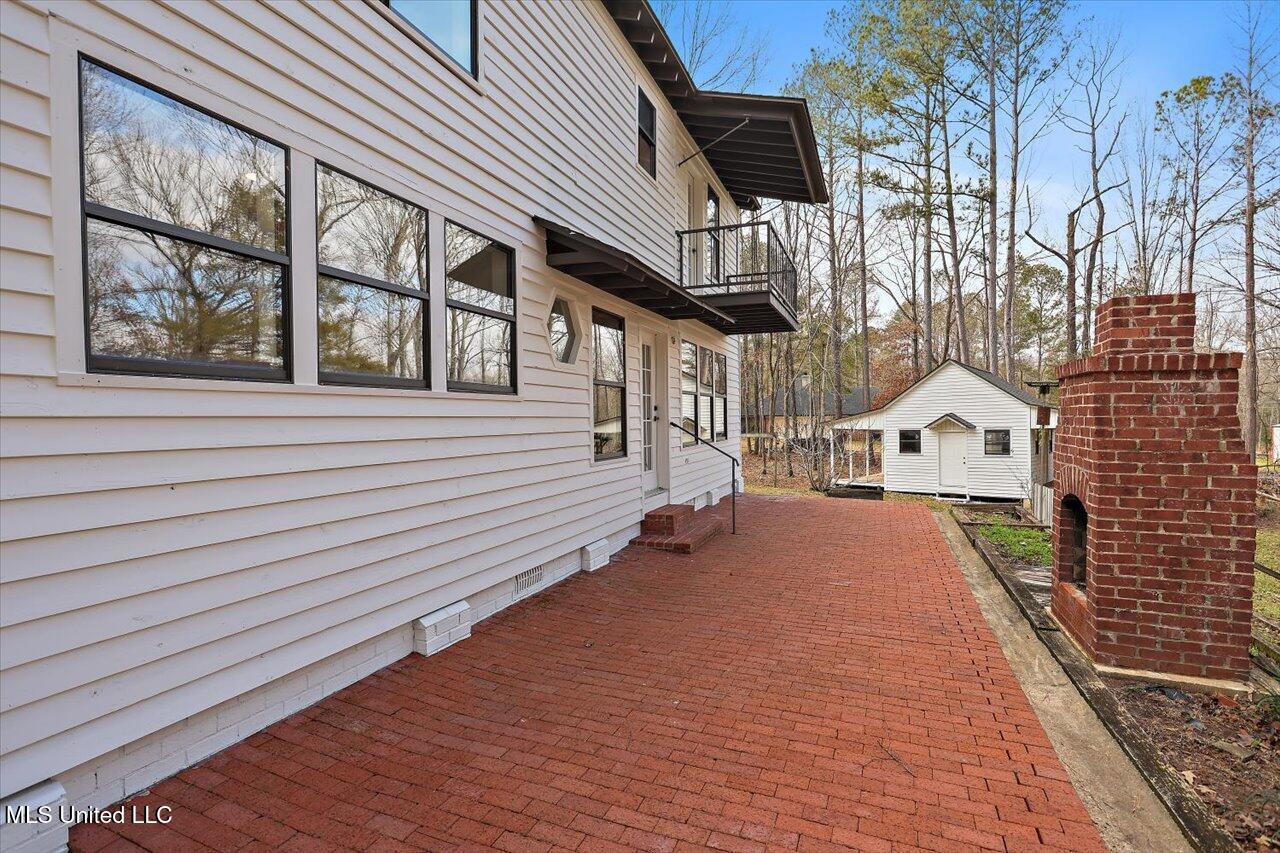 313 Le Bourgeois Lane Brandon, MS 39047 - Photo 8 of 54 51-313 Le Bourgeois Ln