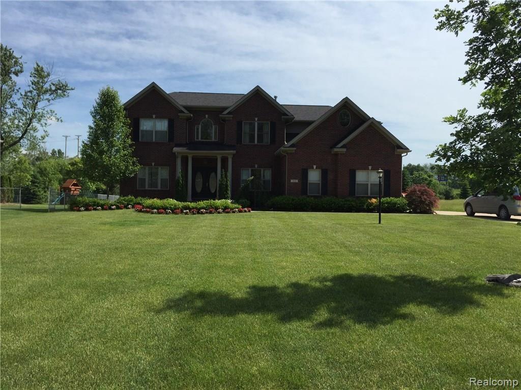 952 Michelson Road Rochester Hills, MI 48307 - Photo 2 of 48