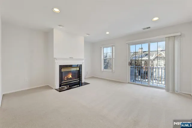 $3,200 | 2198 Kent Court, Mahwah, NJ 07430