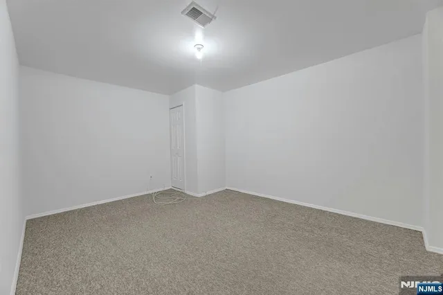 $3,200 | 2198 Kent Court, Mahwah, NJ 07430