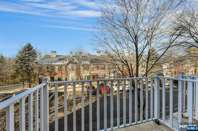 $3,200 | 2198 Kent Court, Mahwah, NJ 07430