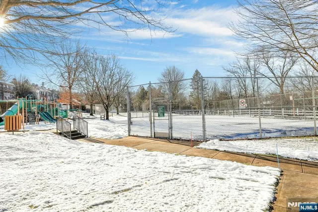 $3,200 | 2198 Kent Court, Mahwah, NJ 07430