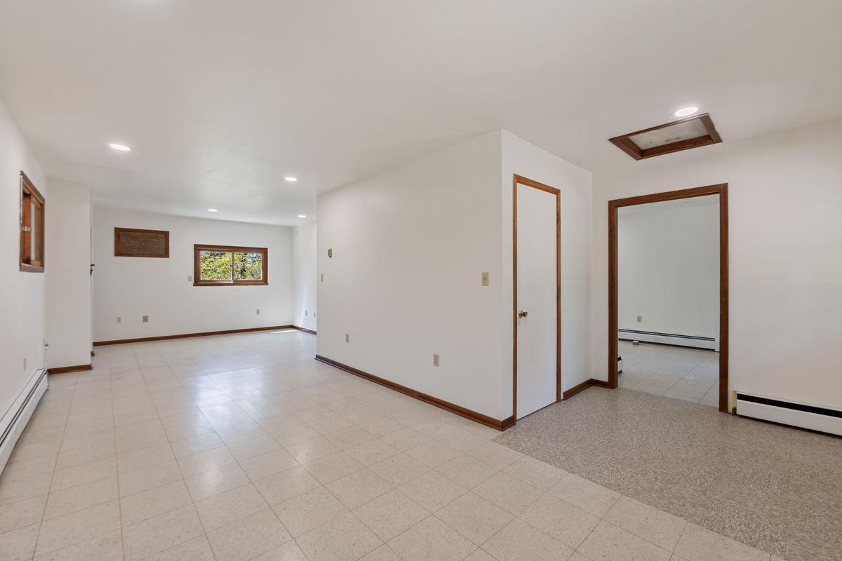 327 Krattley Lane Hudson, WI 54016 - Photo 24 of 38