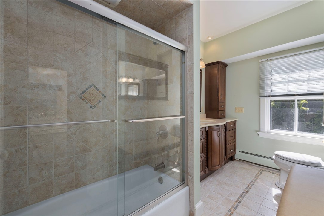 107 Old Beach Road, Unit 2 Newport, RI 02840 - Photo 23 of 38