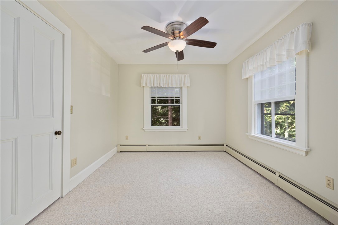 107 Old Beach Road, Unit 2 Newport, RI 02840 - Photo 25 of 38