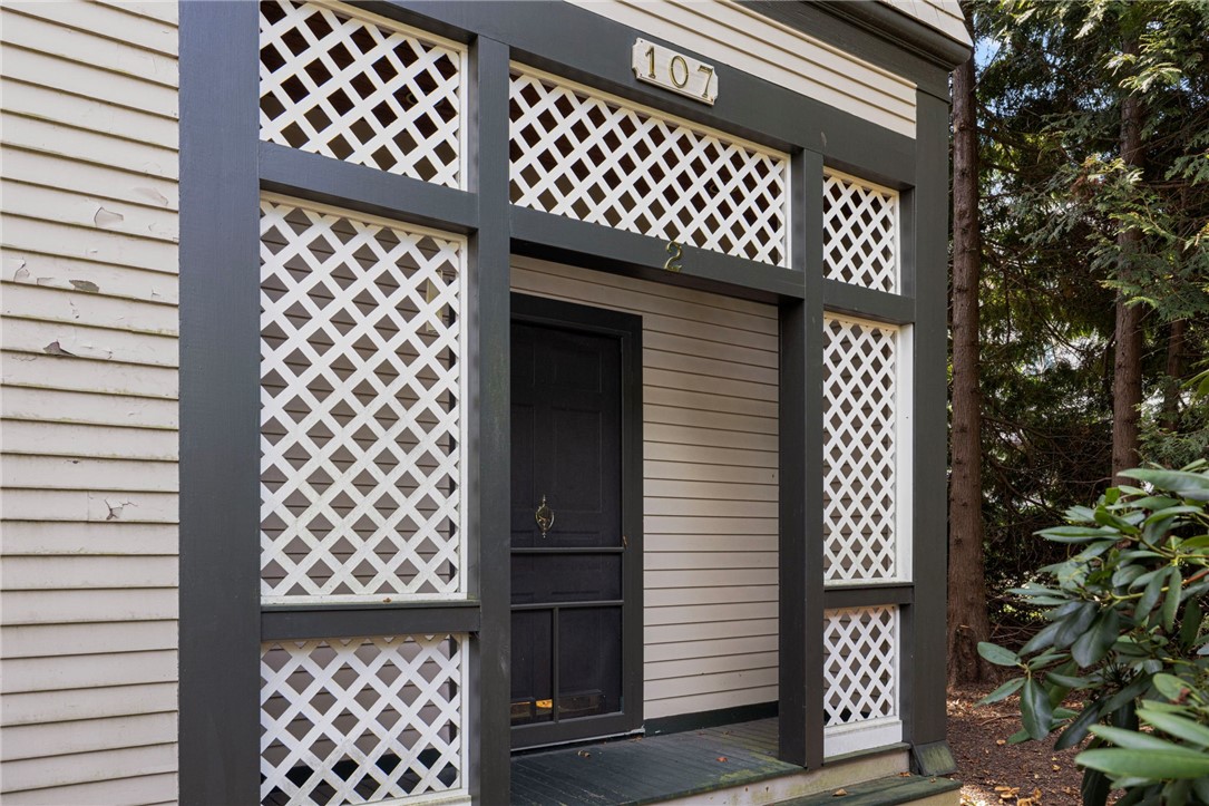 107 Old Beach Road, Unit 2 Newport, RI 02840 - Photo 27 of 38